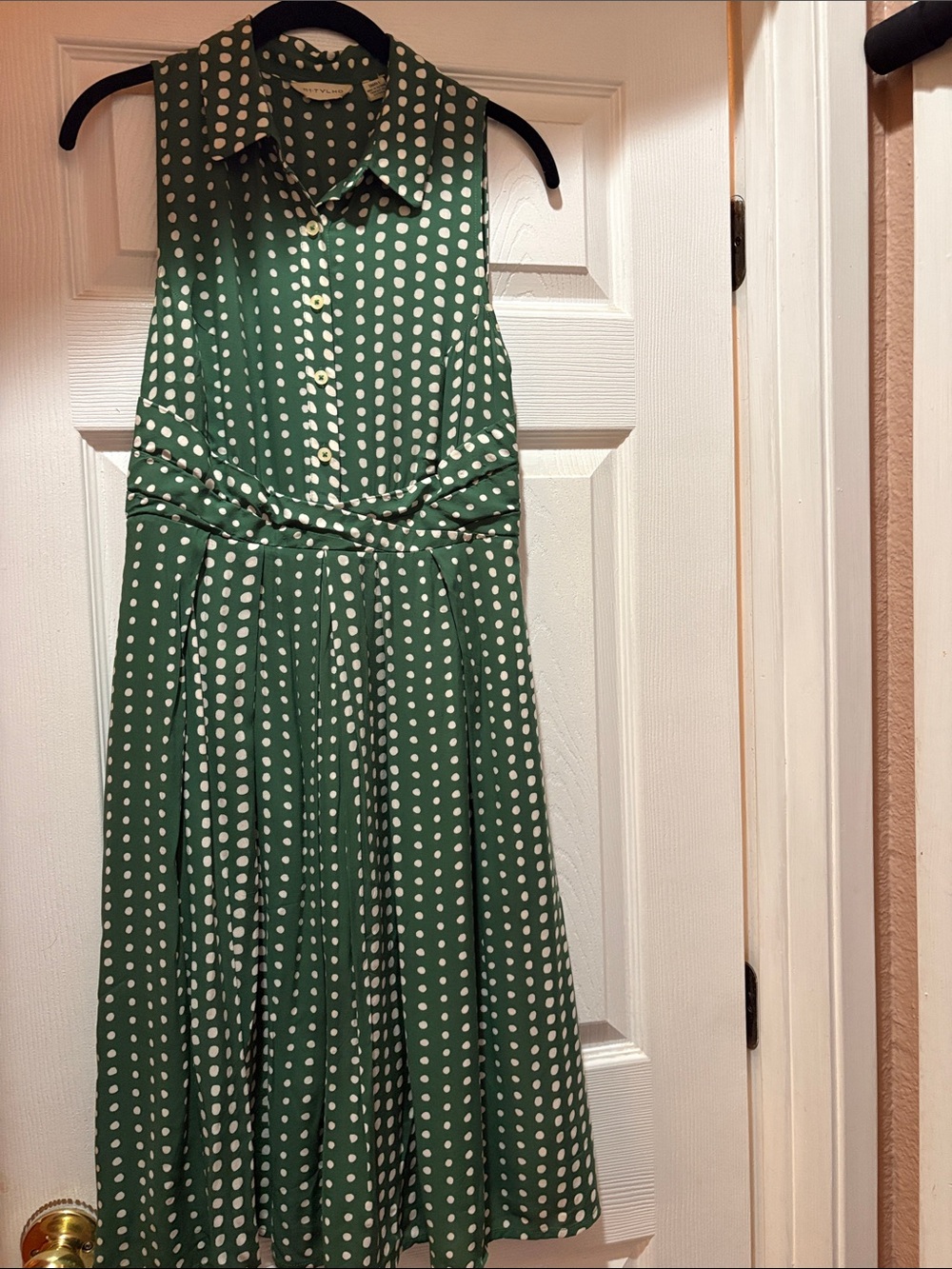 Sleeveless Green Polka Dot Shirt Dress - Brand Unspecified